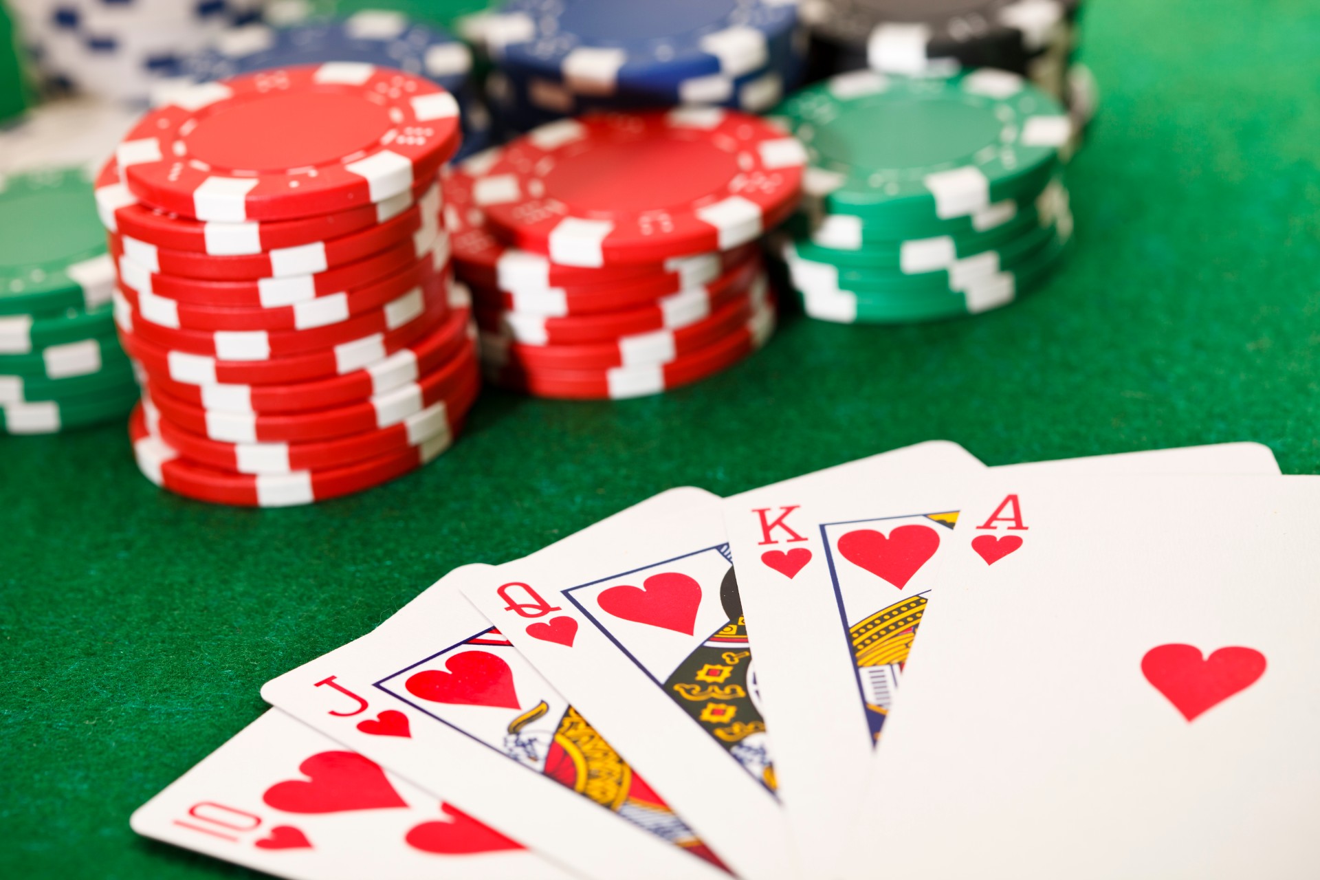 SEJARAH POKER TIGA KARTU