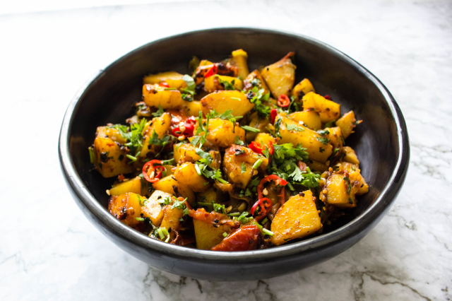 5 Makanan Khas Bangladesh yang Terlezat